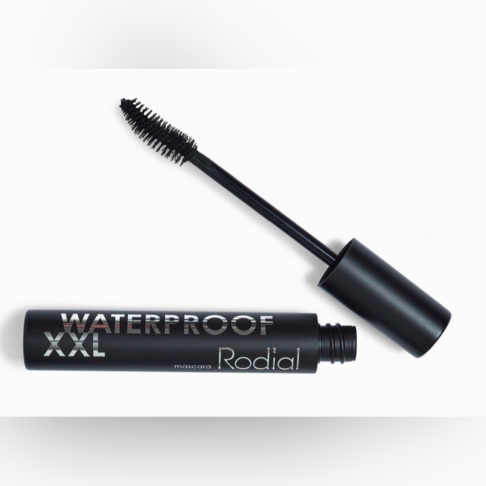 New rodial mascara XXL in black